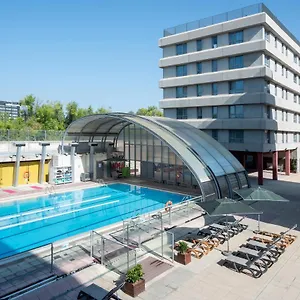 Airport Suites, Affiliated By Meliá Apartahotel Madrid